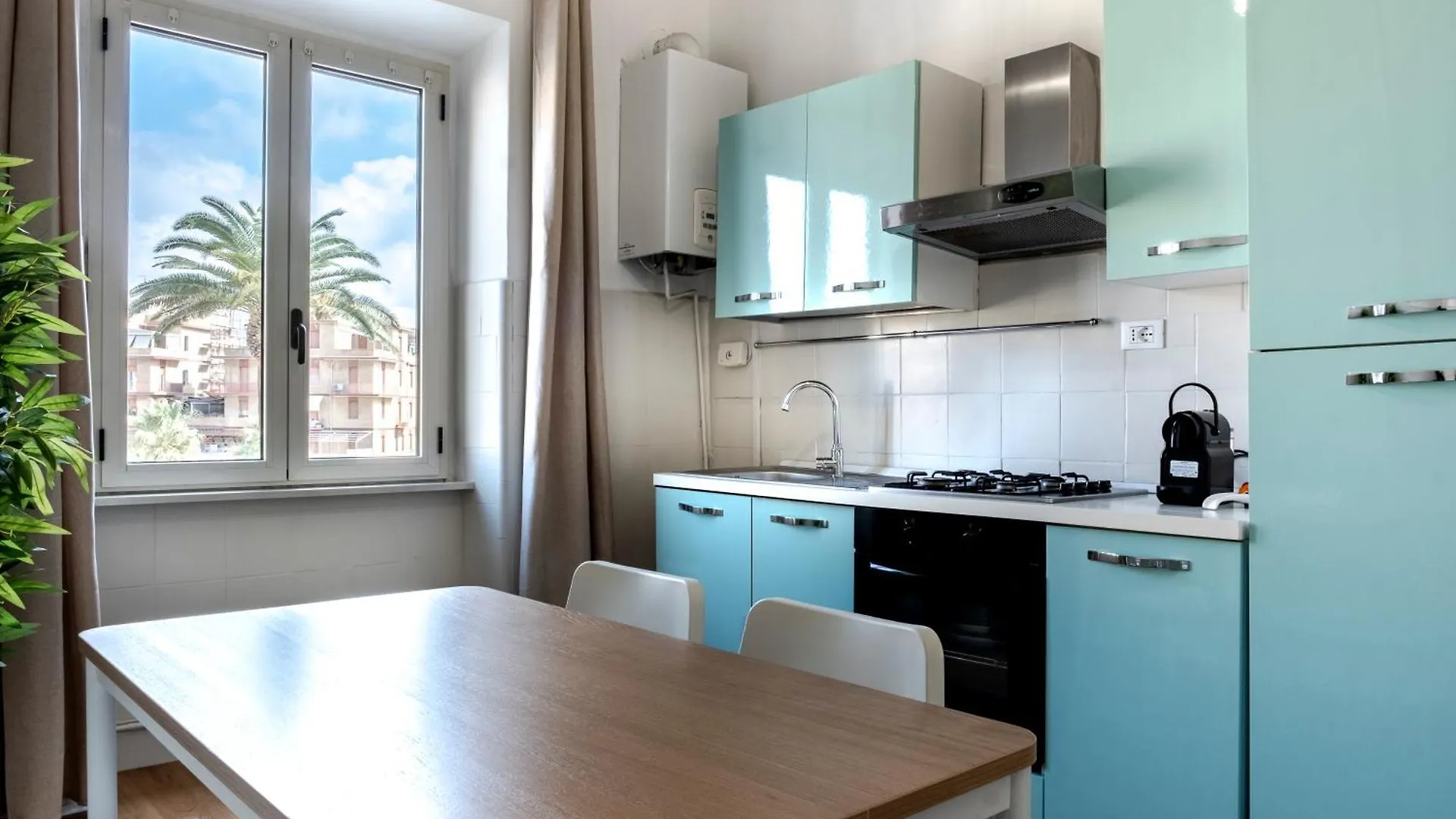 Ostia Holiday Al Pontile 0*, Lido di Ostia
